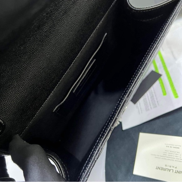 A107- ๐ฏ % authentic YLS Envelope Medium chain shoulder bag - Picture 13 of 17